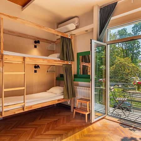 Cabbage Hostel Belgrad Exteriör bild